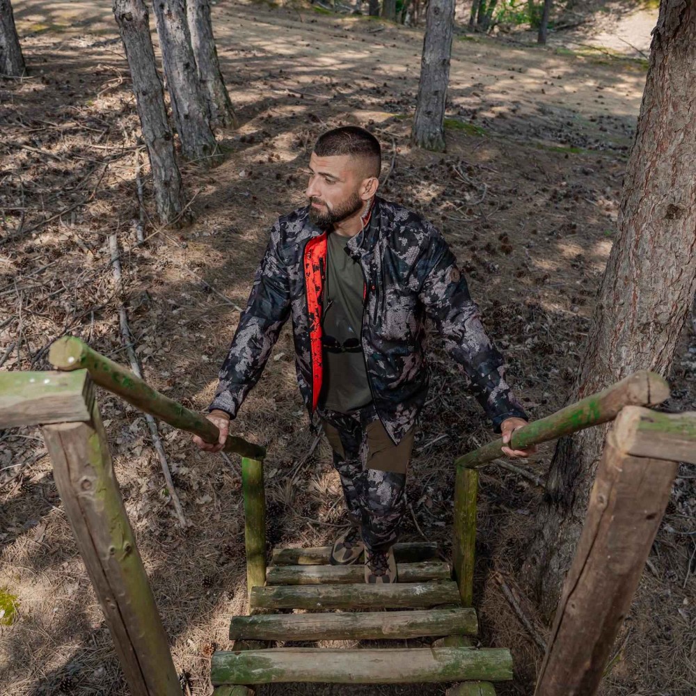 DAMARAN CHAMELEON REVERSIBLE FLEECE JACKET WITH WINDBLOCK MEMBRANE